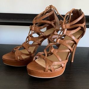 New in box Chinese Laundry strapy heels